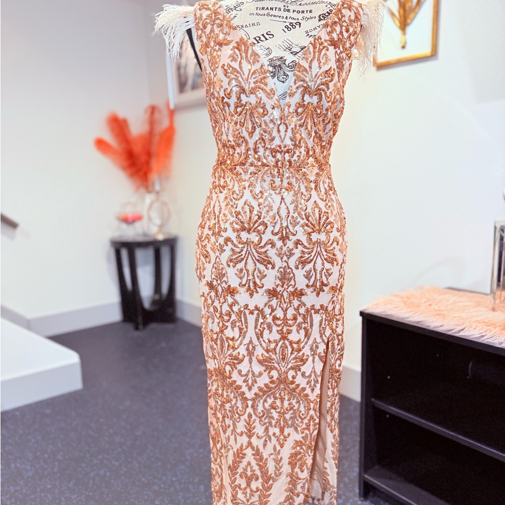 Windsor Gold and Cream Sequin Embellished Cocktail Dress